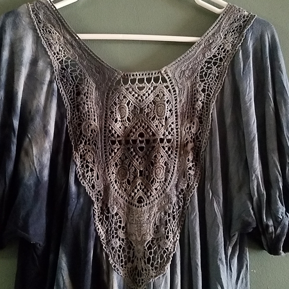 Inspired blouse - Picture 3 of 4